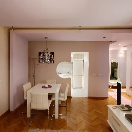 아파트호텔 Crystal - Depandans 4*